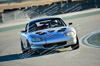 media/Dec-13-2025-Extreme Speed (Sat) [[d129ecb0b9]]/Beginner/Session 3 (Turn 5)/